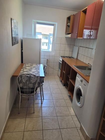 Inchiriez apartament 1 camera, Martirilor/ C.Prezan - 3