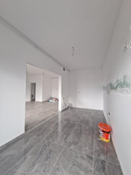 Decebal - Unirii -  Bloc nou - Apartament 3 camere - terasa - 2 grupuri sanitare - 4