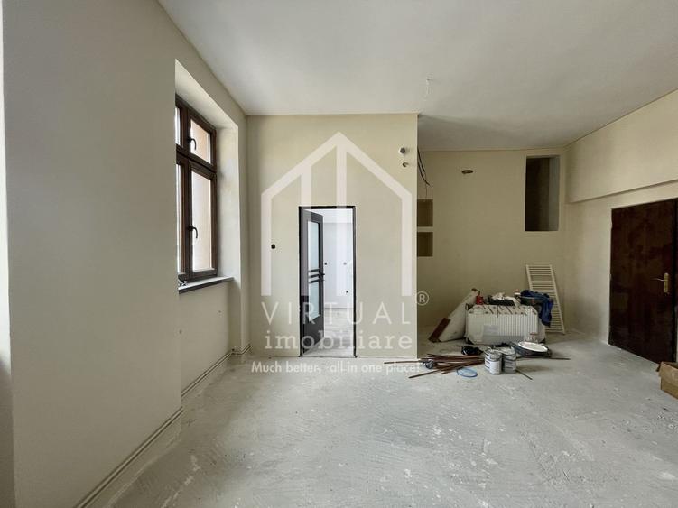 Vila/Pensiune cu 3 corpuri, 34 de camere, sala de fitness - Central - 58