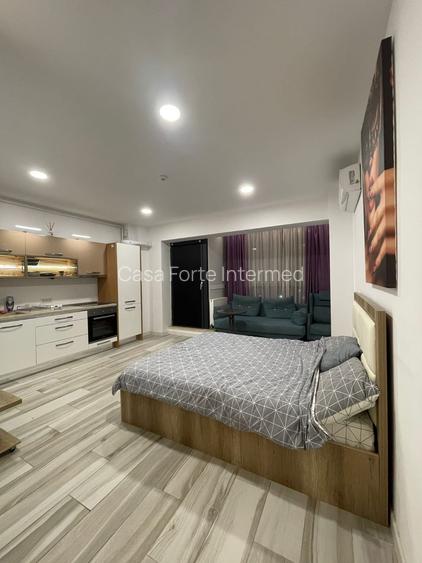 ‼️ Închiriere 2 camere – Mamaia Summerland, vedere la mare & lac – 450€ / lună ‼