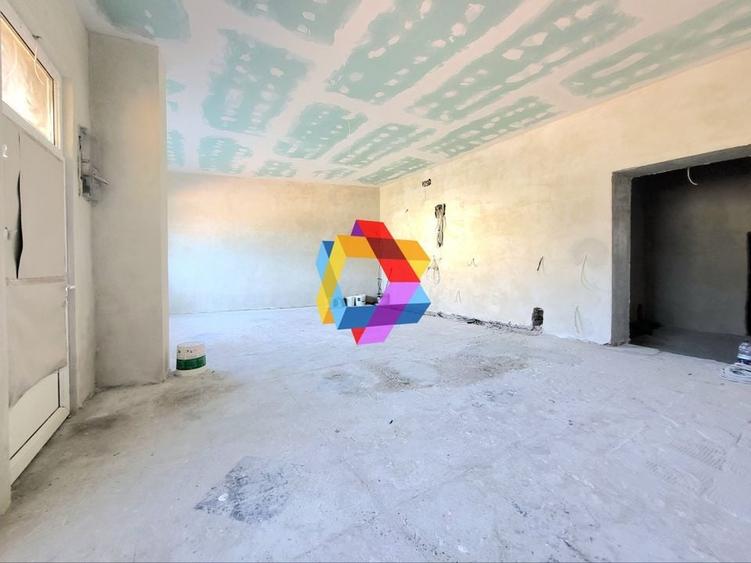 Spatiu cu vad pietonal intens - 65 mp # plus-imo.ro - 3