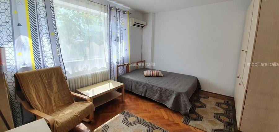 Garsoniera, zona P-ta Victorie- B-dul Iancu de Hunedoara, etj 3, bloc izolat, - 10