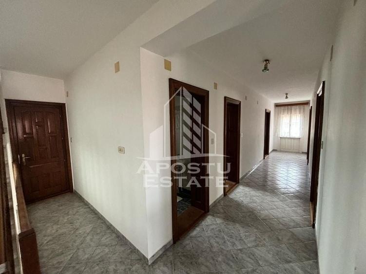 Vila unica, 520 utili, in inima judetului Caras-Severin - 19