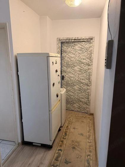 Ofer spre inchiriere garsoniera cu centrala termica ! - 5