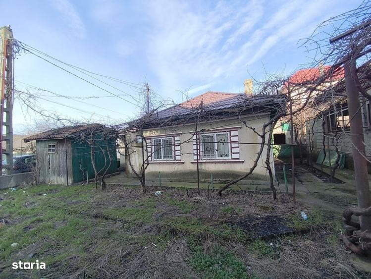 Casa Ovidiu chirpici+atelier 100 mp BCA/garaj 2-3 masini. Teren 350 mp - 15
