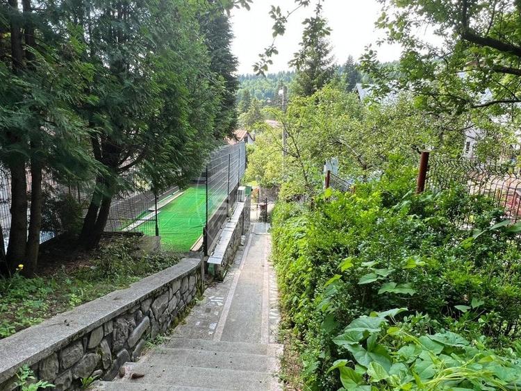 De vanzare vila 8 camere Sinaia - 17