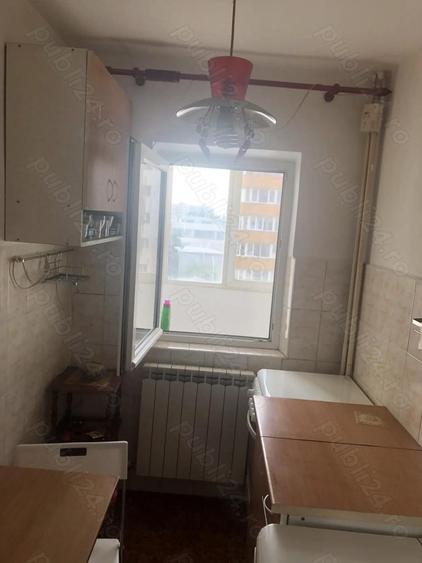 Garsoniera Cal Rahovei 13 Septembrie, bloc anvelopat, balcon, vis-a-vis de Liceul D. Bolintineanu - 1