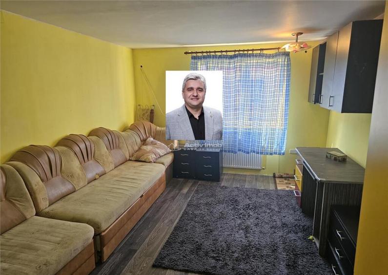 Resita, 2 Cam. Dec., Mobilat Utilat, Micro 4 - 11