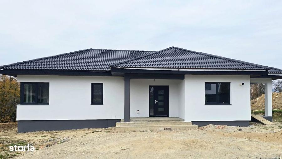 Vanzare Casa Satu Nou de Jos, cu suprafata utila de 155mp, teren d - 10