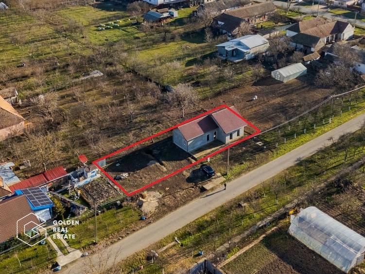 Casa la gri in Alunis,  teren 487 mp - 1