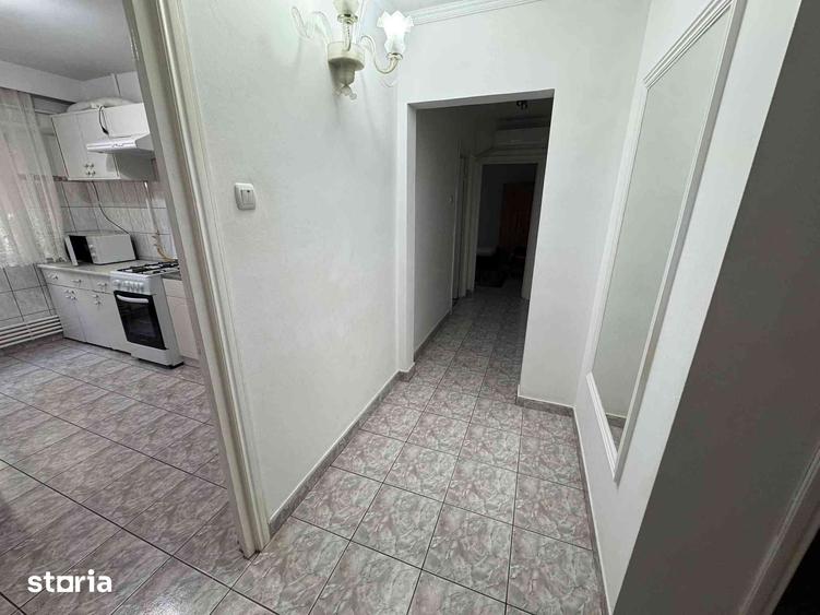 Apartament cu 3 camere decomandat în Inel II