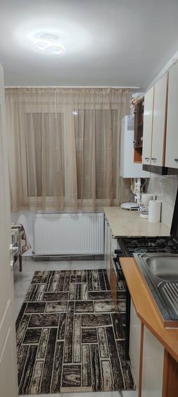 Apartament de inchiriat zona scoala 5 - 3