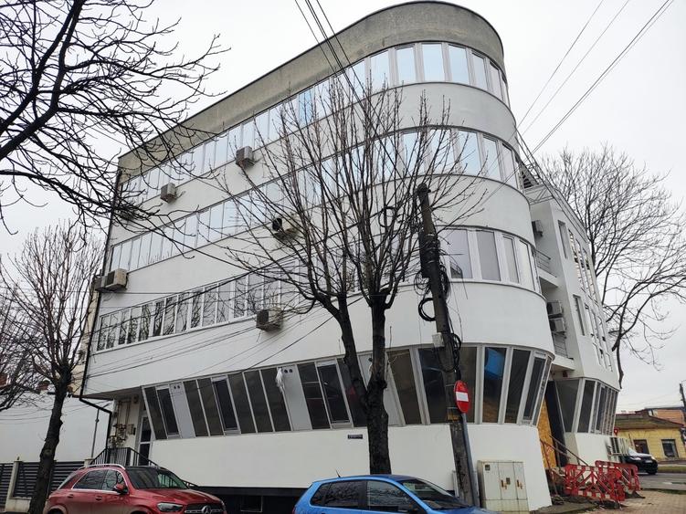 Spațiu comercial Birouri 208 mp + Terasă 196 mp - 1