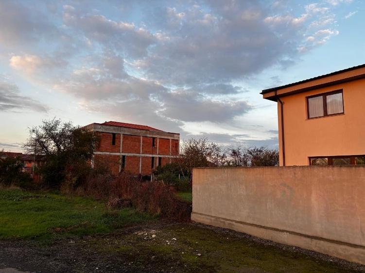 Teren intravilan construibil – 500 mp, deschidere 14 m – Veterani, Constanța - 1