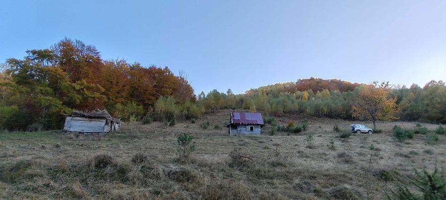 Teren de vanzare pe deal (Ideal Off-Grid, Remote, Retras) - 2