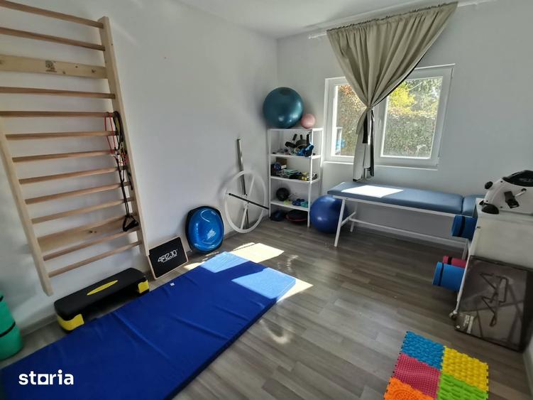Casă cu 4 camere cu Teren 600 Mp în Central