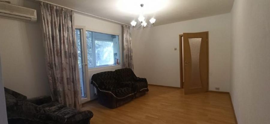 Apartament cu 3 camere semidecomandat în Brâncoveanu - 3