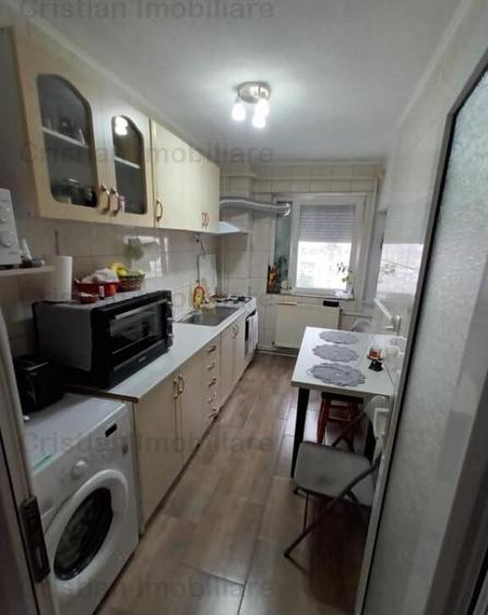 DECOMANDAT MOBILAT ! 3 cam Confort1 etaj intermediar Viziru - 6