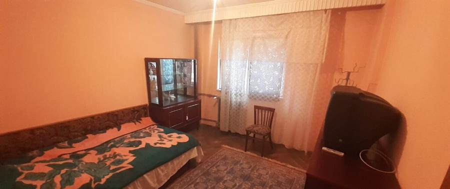 Inchiriez apartament 3 camere Nord - 1