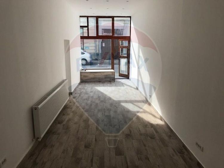 Spatiu comercial de inchiriat, 39 mp, in zona Ultracentral - 2