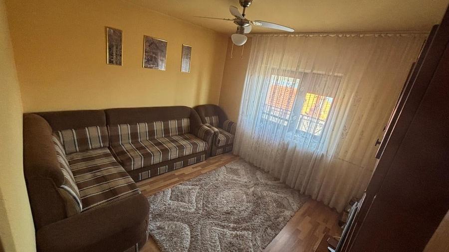 Apartament la Dunare cu 3 camere in bloc vila 2 etaje, decomandat, 2 bai - 4