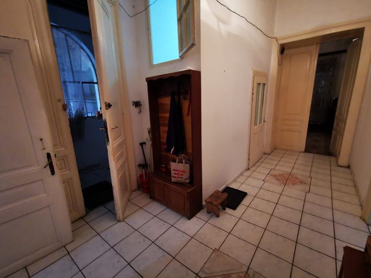 De Vanzare Apartament 4 Camere + Spatiu Comercial + Garaj – Iosefin - 16