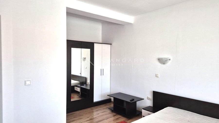Apartament cu 2 camere semidecomandat, mobilat în Florești
