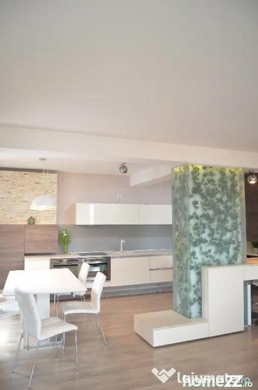 Apartament cu 3 camere decomandat în Dealul Cetății