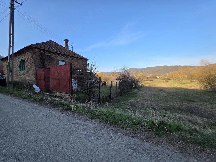Refugiu la ?ara! Casa cu teren 1887 mp, zona lini?tita aproape de Deva - 1