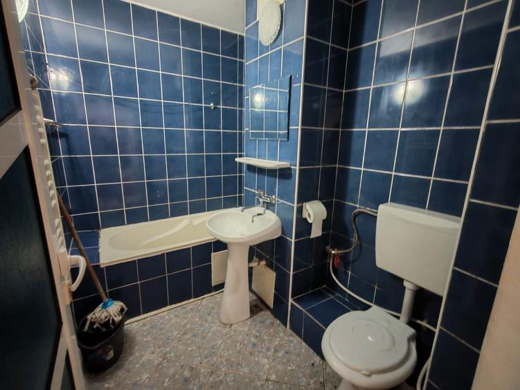Inchiriez apartament 2 camere - 4
