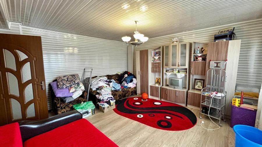 Apartament cu 3 camere decomandat, mobilat în Mihai Bravu