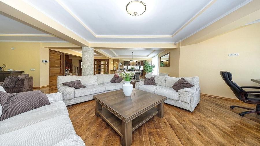 Suprafata generoasa teren - 36