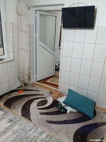 Casa de vanzare piatra olt la strada principala Intr o zona in plina dezvoltare - 1