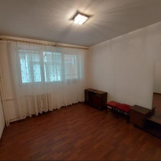 Proprietar vând apartament cu 3 camere - 2