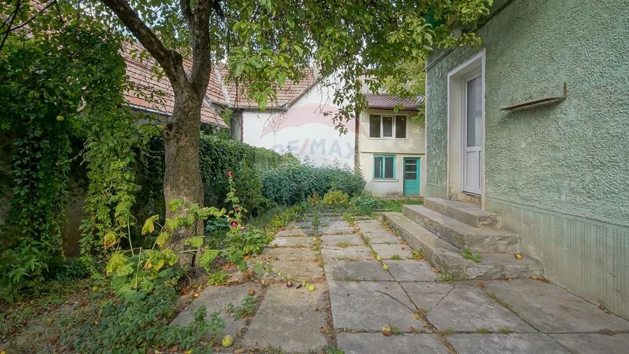 Casă săsească de renovat, cu teren, Șcheii Brașovului - 2