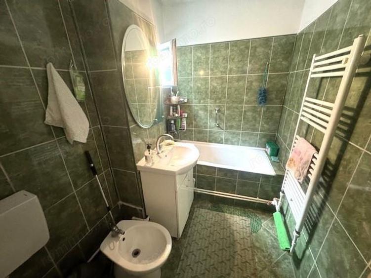 Apartament 3 camere decomandat zona Zahana - 9