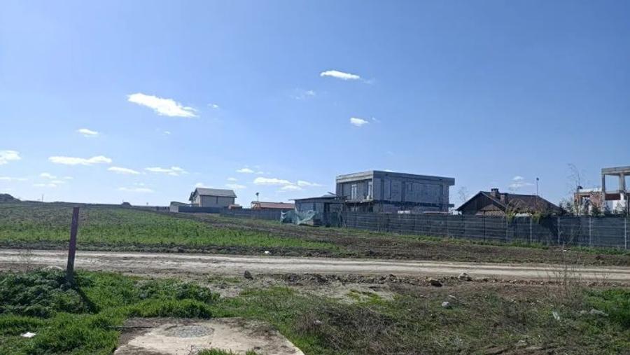 Vand teren intravilan, suprafata 12500 mp, in orasul Ovidiu ! - 1