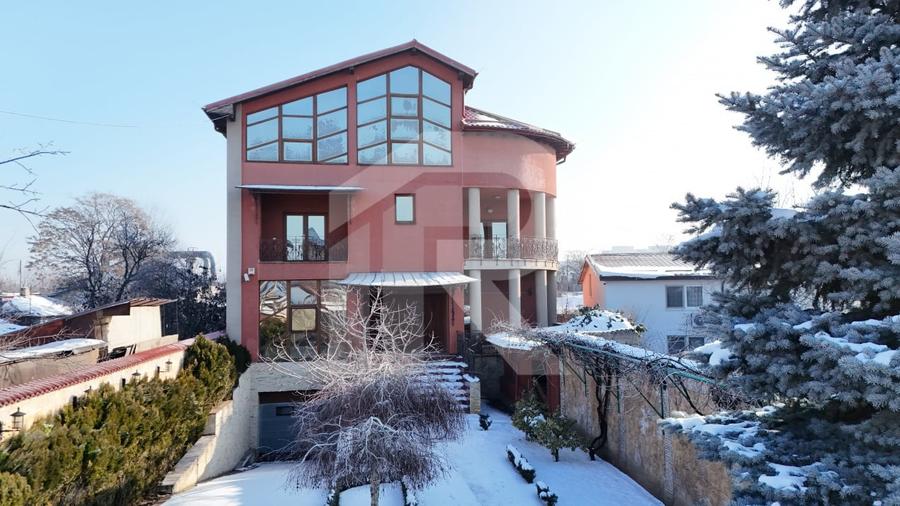 Vila premium, Eroii Revolutiei, Bulevardul Pieptanari - 1