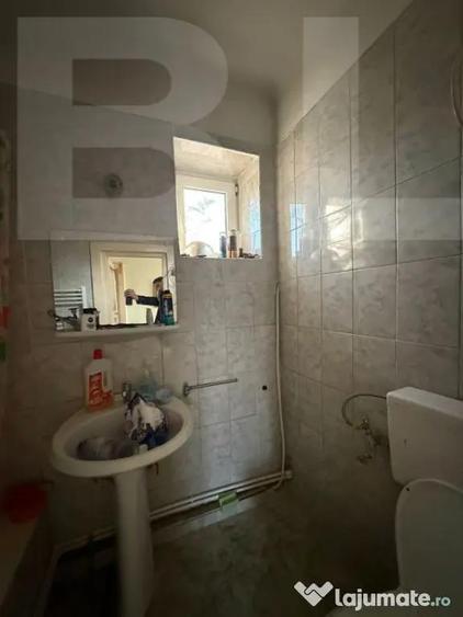 Casa de vanzare, cu 3 camere, doua bucatarii+teren in Simeri - 10
