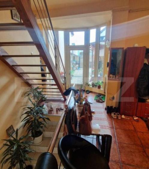 Casa in Centru Civic 4 camere , D +P+ E , PLUS SPATIU COMERC - 2