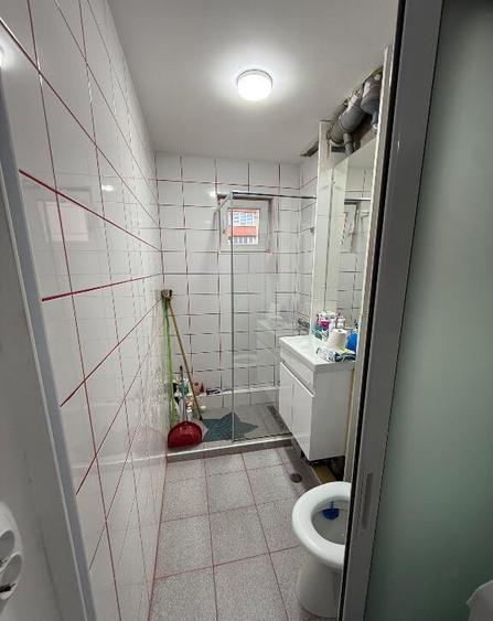 Apartament 2 camere, decomandat - zona Astra - 3