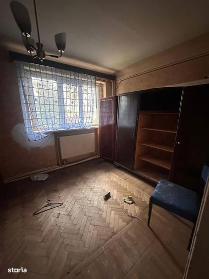 De vanzare apartament cu 3 camere, 2 debarale, zona excelenta 48.000e - 5