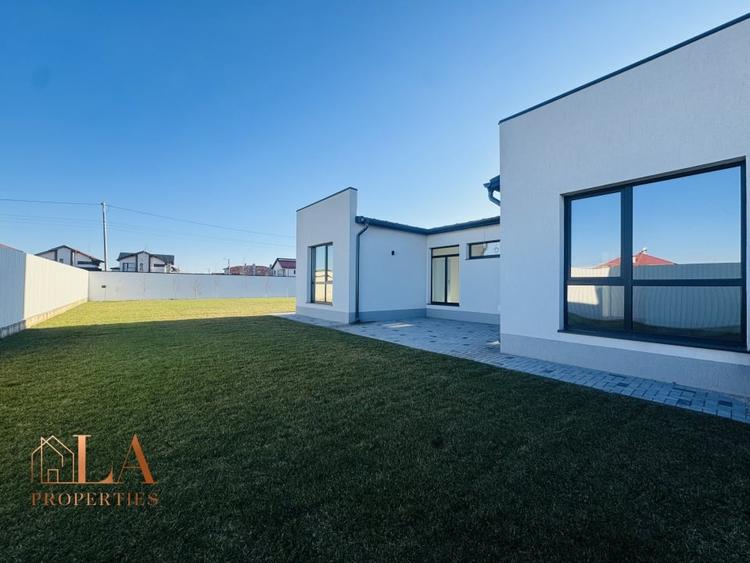 Casa individuala | Teren 742mp | Panouri 6kw | Pompa de caldura | Domnesti - 1