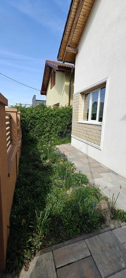 Casă cu Teren 354 Mp în Giroc