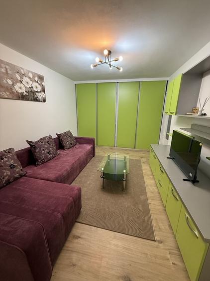 Apartament cu 2 camere decomandat în Exterior Vest