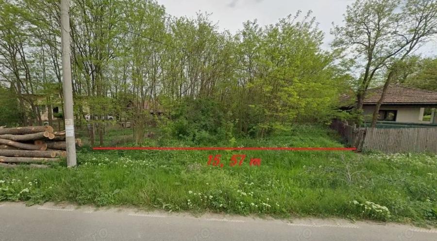 Teren de 900 mp, în Nuci