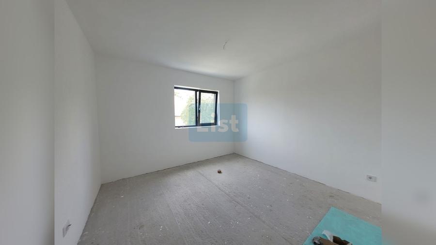 Casă cu 3 camere cu Teren 542 Mp în Central