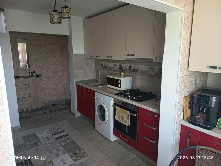 Apartament cu 2 camere decomandat în Triaj