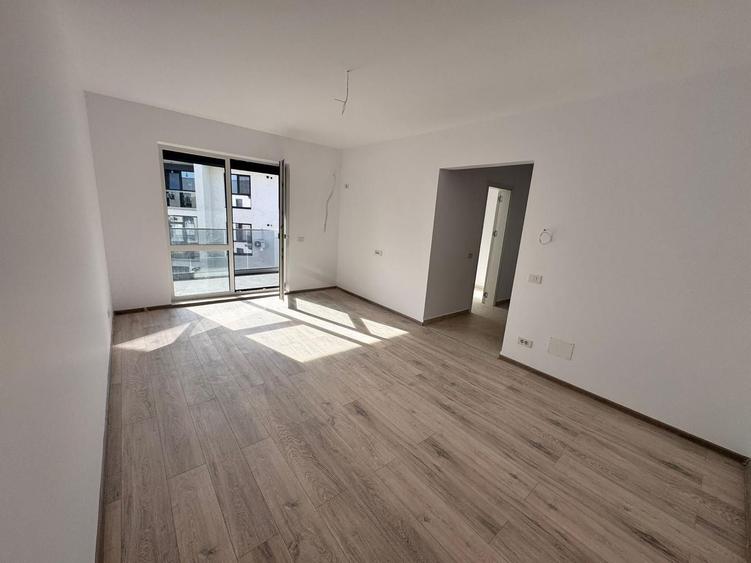 Apartament cu 3 camere decomandat în Dobroești