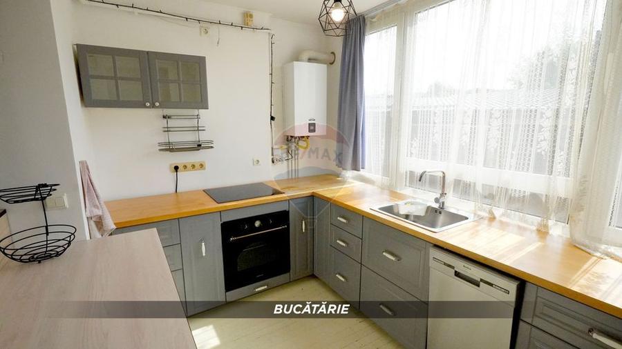 Apartament cu 3 camere decomandat în Central